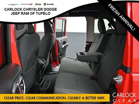 Used 2025 Jeep Wrangler Sahara w/ Safety Group image 27