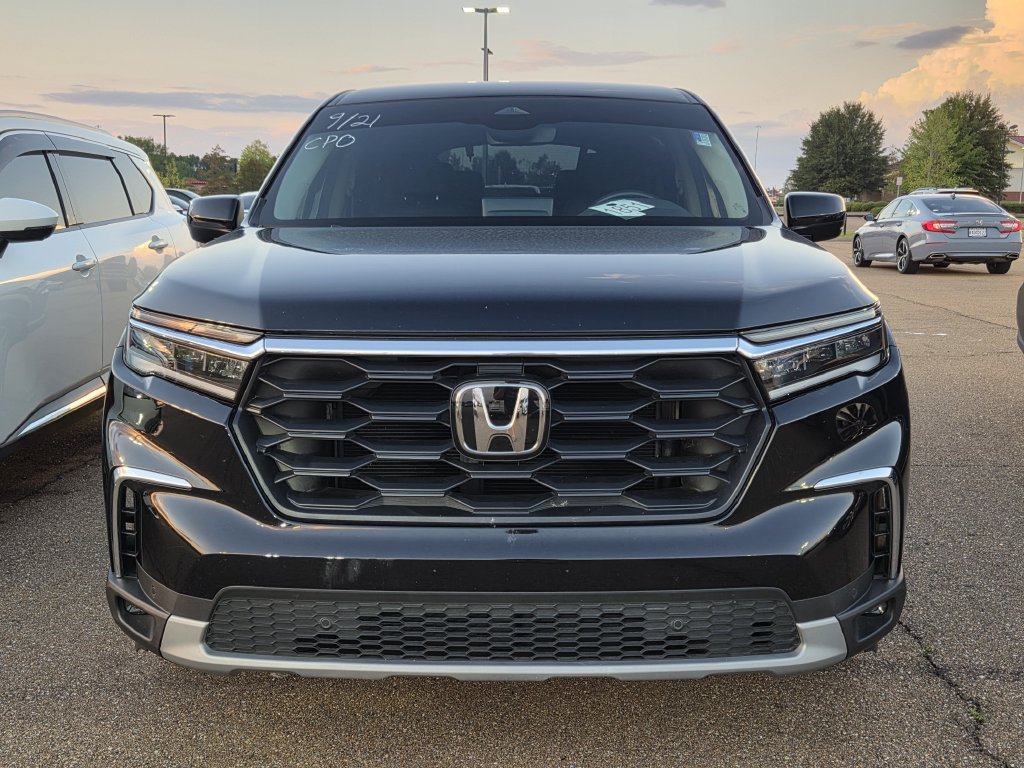 Used 2025 Honda Pilot EX-L image 2