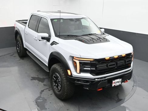 Used 2025 Ford F150 Raptor w/ Equipment Group 803A Raptor R AWD/4WD image 34