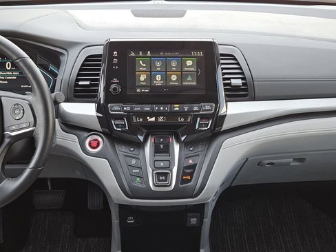 Used 2024 Honda Odyssey EX-L image 18
