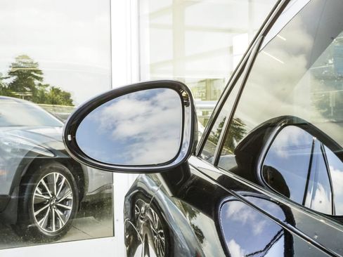 Used 2021 Porsche Macan S AWD/4WD image 13