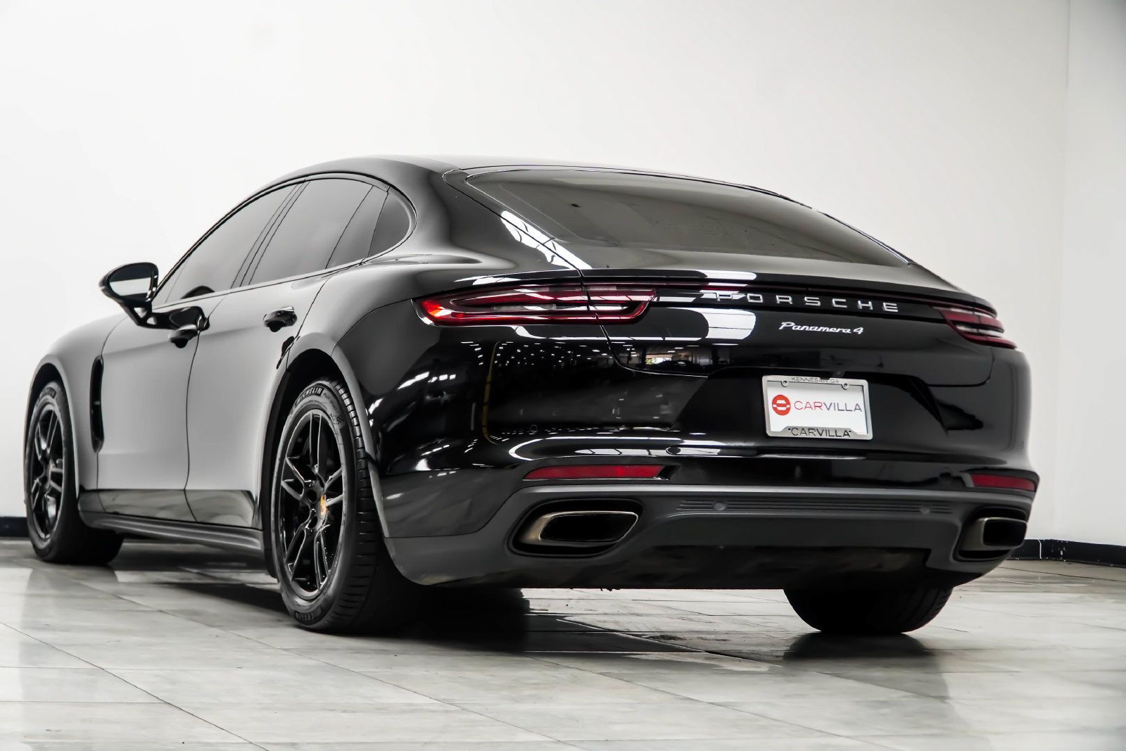 Used 2017 Porsche Panamera 4 AWD/4WD image 12
