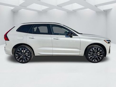 New 2026 Volvo XC60 B5 Ultra w/ Protection Package Premier AWD/4WD image 3
