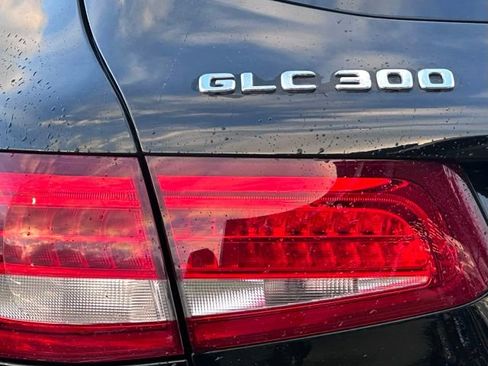 Certified 2017 Mercedes-Benz GLC 300 4MATIC image 9