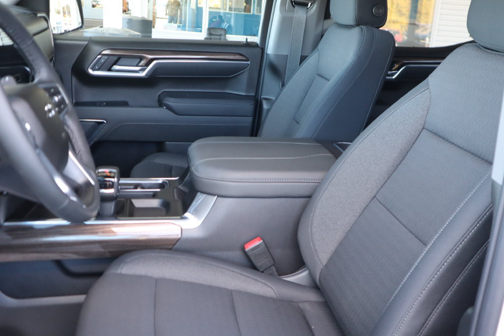 New 2026 Chevrolet Silverado 1500 RST AWD/4WD image 12