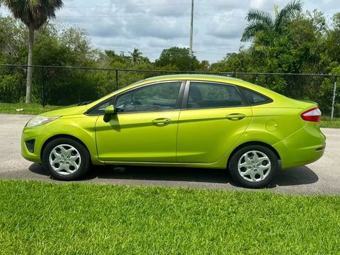 Used 2012 Ford Fiesta SE FWD image 7