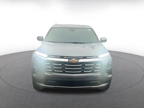 Used 2025 Chevrolet Equinox LT image 4