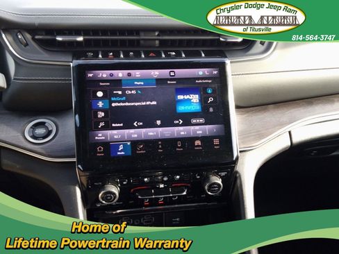 Used 2022 Jeep Grand Cherokee Overland w/ Luxury Tech Group IV image 24