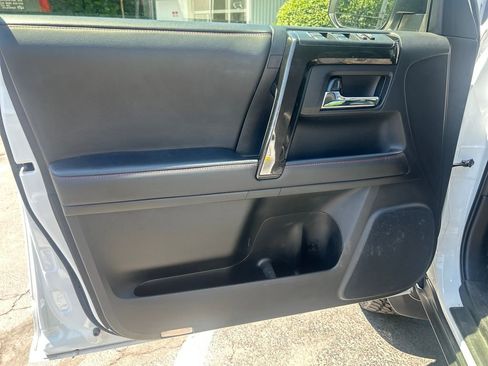Certified 2024 Toyota 4Runner TRD Off-Road Premium w/ 4Runner Black Package (TMS) AWD/4WD image 18