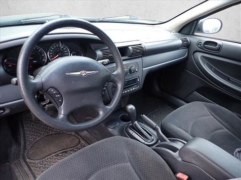 Used 2006 Chrysler Sebring Sedan FWD image 7