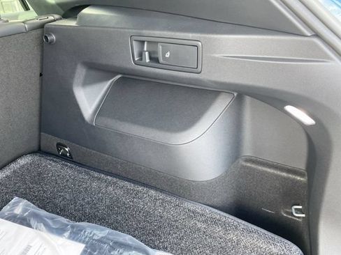 New 2026 Volkswagen Tiguan SE R-Line AWD/4WD image 64