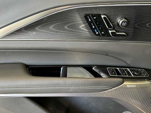 New 2026 Cadillac Lyriq V image 11