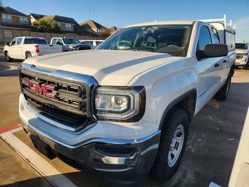 Used 2019 GMC Sierra 1500 Limited w/ Sierra Convenience Package image 3
