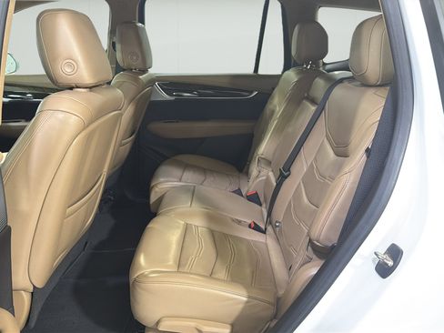 Used 2020 Cadillac XT6 Premium Luxury w/ Platinum Package AWD/4WD image 20