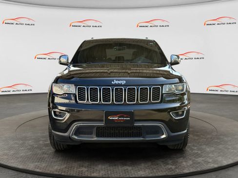 Used 2017 Jeep Grand Cherokee Limited AWD/4WD image 3
