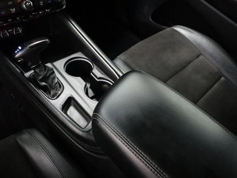Used 2021 Dodge Durango GT RWD image 17