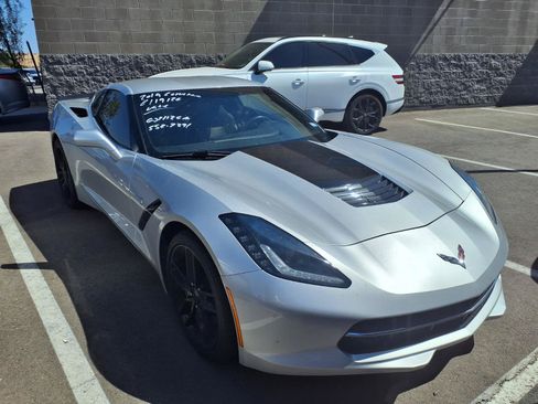 Used 2019 Chevrolet Corvette Stingray Coupe w/ Battery Protection Package RWD image 2