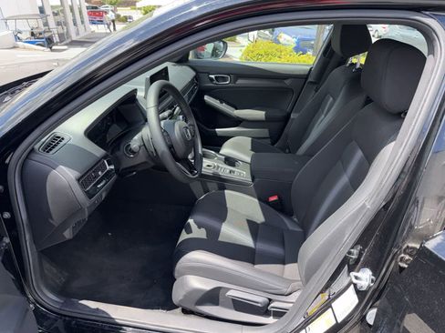 Certified 2025 Honda Civic Sport image 15