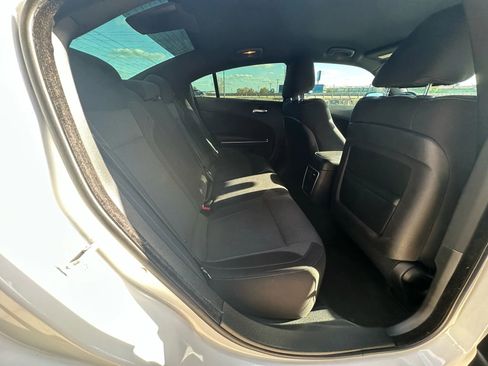 Used 2015 Dodge Charger SXT image 15