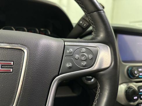 Used 2020 GMC Yukon XL SLT w/ Open Road Package image 40