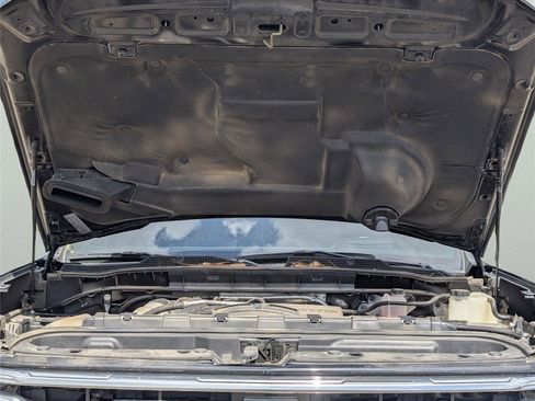 Used 2024 Chevrolet Silverado 2500 High Country w/ Technology Package image 36