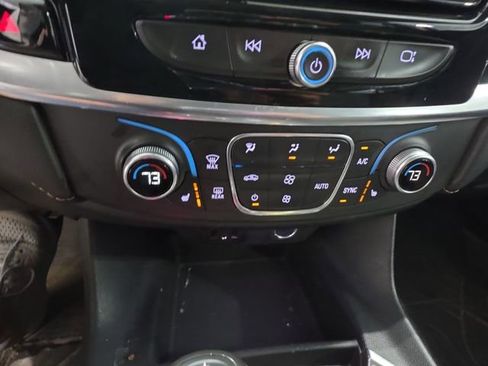 Used 2019 Chevrolet Traverse LT AWD/4WD image 10