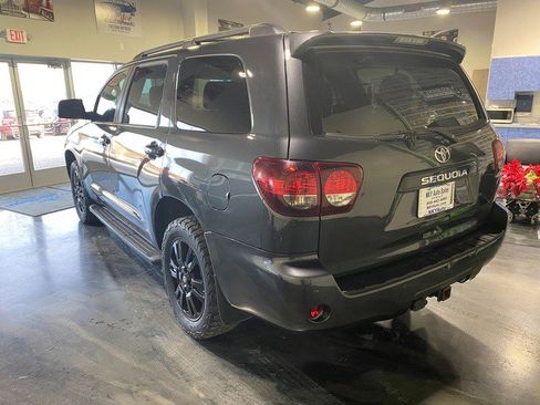 Used 2019 Toyota Sequoia SR5 image 4