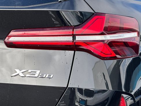 Used 2025 BMW X3 xDrive30i image 12