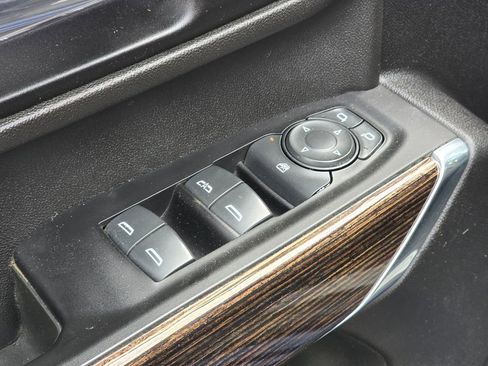 Used 2022 GMC Sierra 2500 SLE image 22