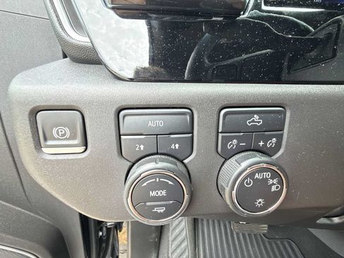 Certified 2024 Chevrolet Silverado 1500 LT AWD/4WD image 17