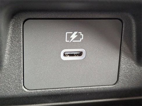 New 2025 Mitsubishi Outlander ES image 28