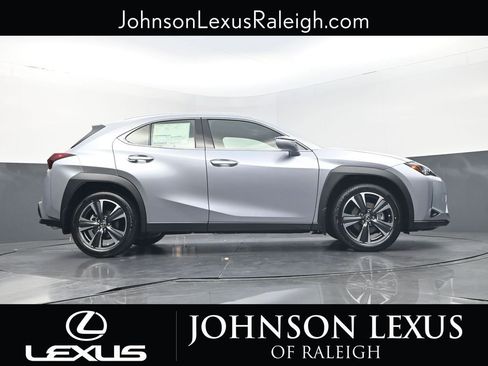 New 2026 Lexus UX 300h FWD image 22