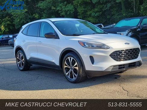 Used 2022 Ford Escape SE w/ SE Sport Appearance Package FWD image 7