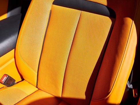 Used 2024 Rolls-Royce Cullinan Black Badge image 53