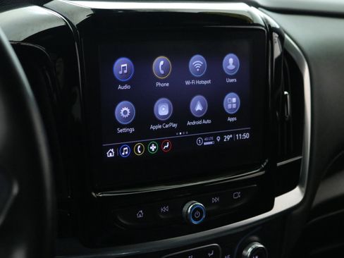 Used 2022 Chevrolet Traverse LT image 18