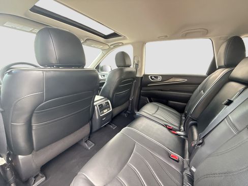 Used 2019 INFINITI QX60 Luxe w/ Essential Package image 25