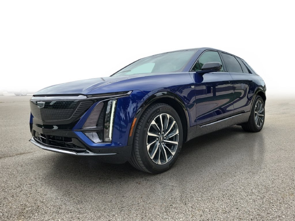 Used 2024 Cadillac Lyriq Sport w/ LPO, Floor Liner Package AWD/4WD image 2