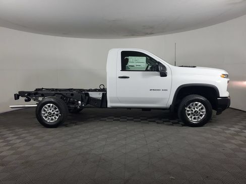 New 2026 Chevrolet Silverado 2500 W/T w/ WT Convenience Package RWD image 2