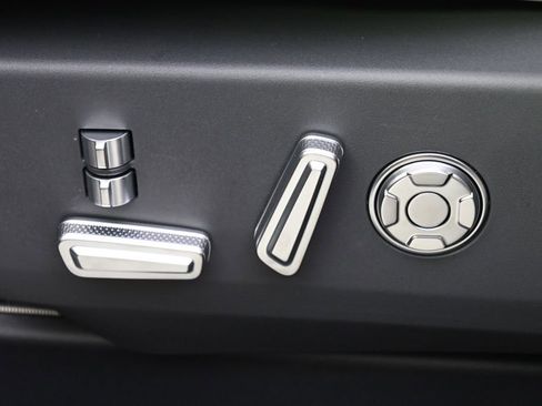 New 2026 Lincoln Nautilus Reserve AWD/4WD image 14
