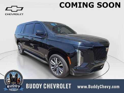 Used 2025 Cadillac Escalade ESV Sport AWD/4WD image 1