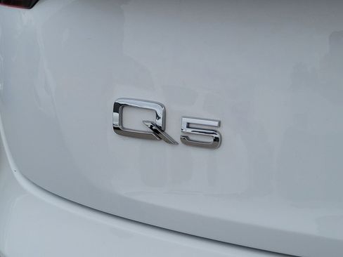 Used 2023 Audi Q5 e Premium image 7
