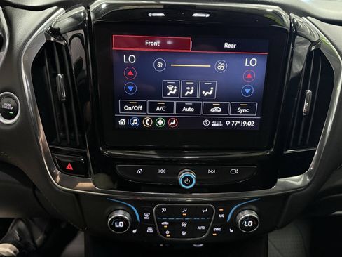 Used 2020 Chevrolet Traverse LT w/ LPO, Floor Liner Package AWD/4WD image 20