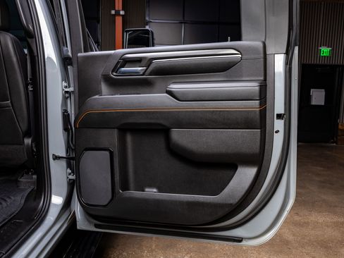 Used 2024 GMC Sierra 2500 AT4 w/ AT4 Premium Plus Package image 37