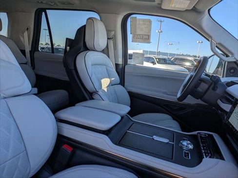 New 2025 Lincoln Navigator L Black Label w/ Black Label Special Edition AWD/4WD image 14