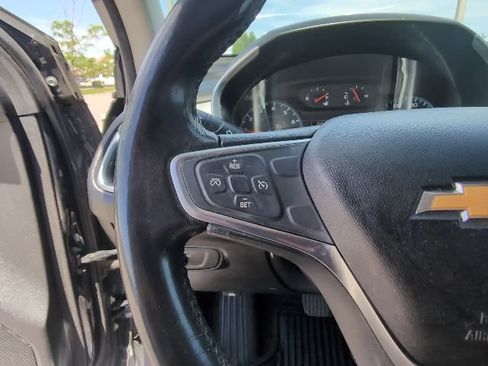 Used 2018 Chevrolet Equinox LT FWD image 14