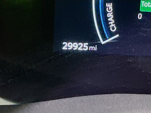 Used 2025 Toyota Camry LE image 19