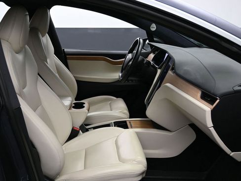 Used 2021 Tesla Model X Long Range image 40