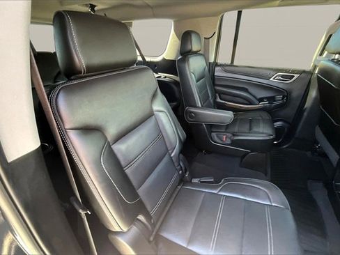 Used 2020 GMC Yukon XL Denali w/ Denali Ultimate Package image 25