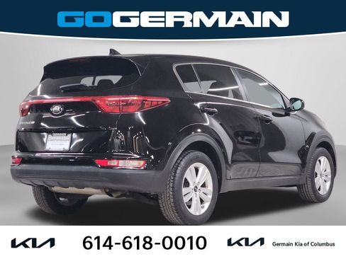 Used 2017 Kia Sportage LX image 8