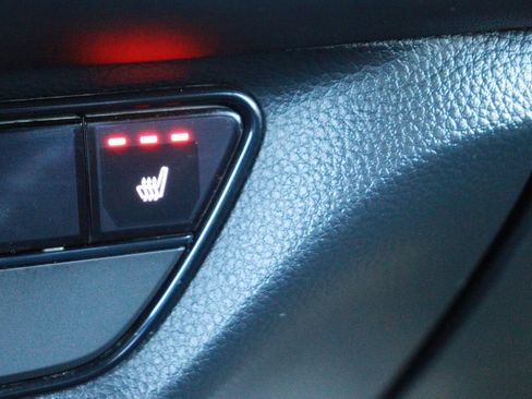 Used 2024 Honda HR-V Sport image 17